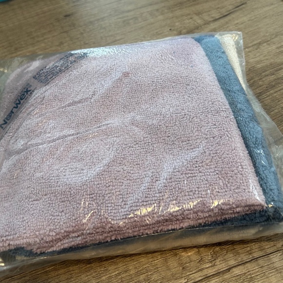 Norwex Body Pack - Picture 2 of 2